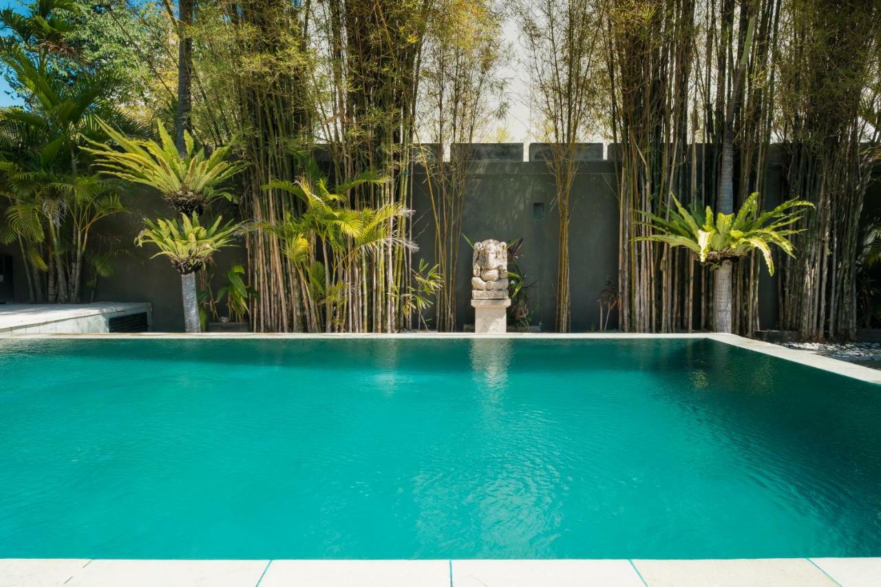 Seminyak Villa Exterior photo